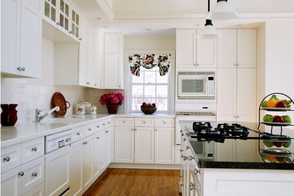 antique white kitchen cabinets pictures