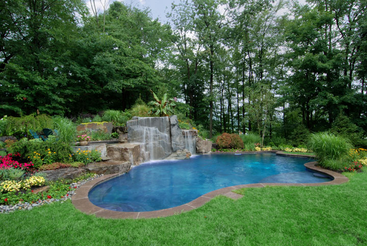 pool landscaping ideas on a budget